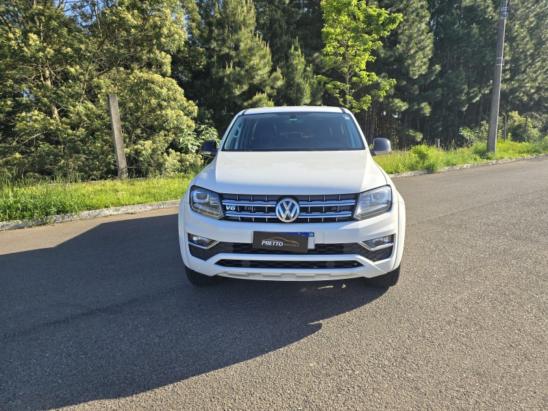 AMAROK 3.0 V6 TDI HIGHLINE CD DIESEL 4MOTION AUTOMÁTICO - 2021 - BENTO GONçALVES