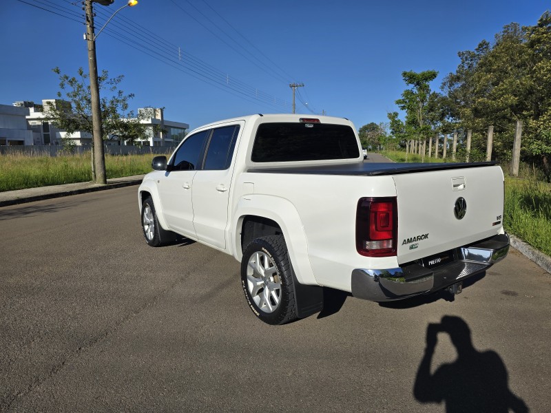 AMAROK 3.0 V6 TDI HIGHLINE CD DIESEL 4MOTION AUTOMÁTICO - 2021 - BENTO GONçALVES