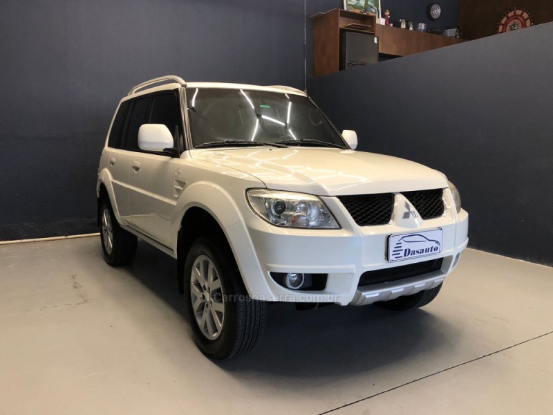 PAJERO TR4 2.0 4X4 16V 140CV FLEX 4P AUTOMÁTICO - 2011 - CAXIAS DO SUL