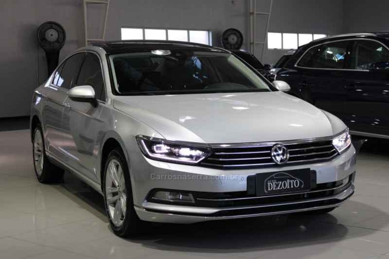 PASSAT 2.0 16V TSI BLUEMOTION GASOLINA HIGHLINE 4P DSG - 2018 - CAXIAS DO SUL