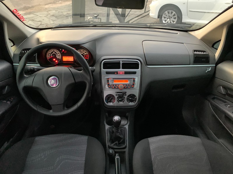 PUNTO 1.4 ATTRACTIVE ITALIA 8V FLEX 4P MANUAL - 2012 - CAXIAS DO SUL