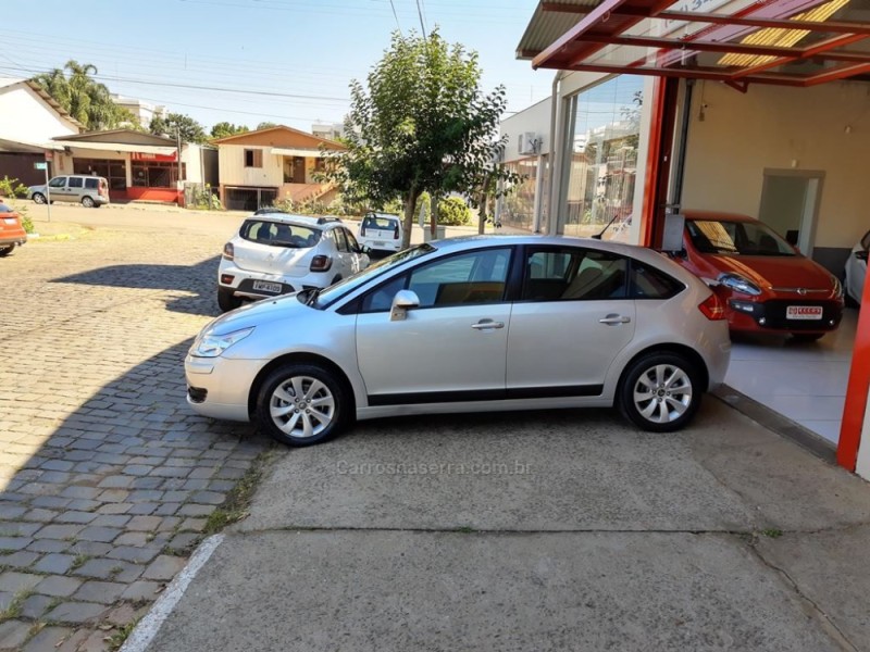 C4 2.0 GLX 16V FLEX 4P MANUAL - 2010 - GUAPORé