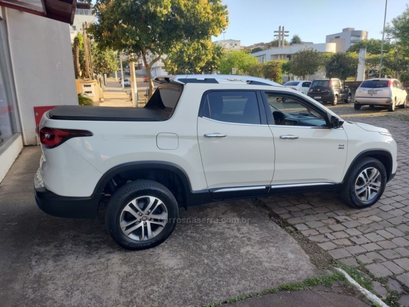 TORO 2.0 16V TURBO DIESEL VOLCANO 4WD AUTOMÁTICO - 2018 - GUAPORé