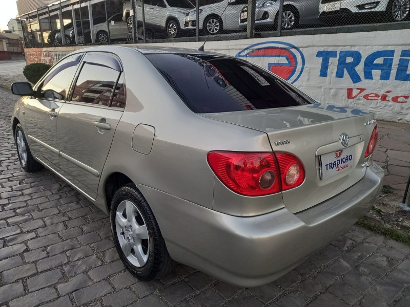 COROLLA 1.8 XEI 16V GASOLINA 4P AUTOMÁTICO - 2005 - CAXIAS DO SUL