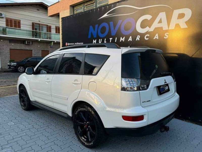 OUTLANDER 3.0 GT4 4X4 V6 24V GASOLINA 4P AUTOMÁTICO - 2011 - ESTâNCIA VELHA