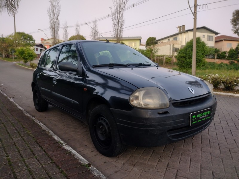 CLIO 1.0 RL 16V GASOLINA 4P MANUAL - 2002 - CAXIAS DO SUL