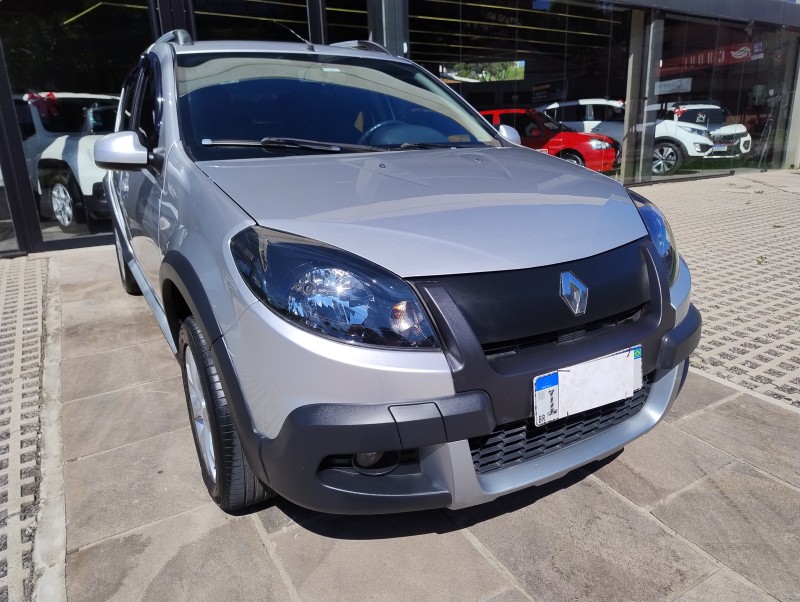 SANDERO 1.6 STEPWAY 16V FLEX 4P MANUAL - 2014 - CAXIAS DO SUL