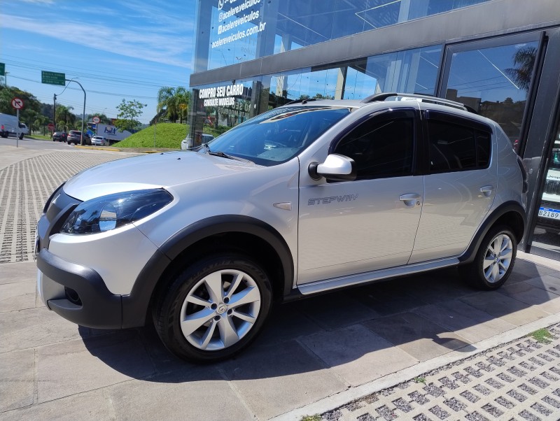 SANDERO 1.6 STEPWAY 16V FLEX 4P MANUAL