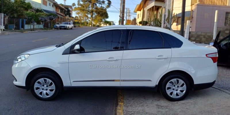 GRAND SIENA 1.6 MPI ESSENCE 16V FLEX 4P MANUAL - 2014 - FARROUPILHA