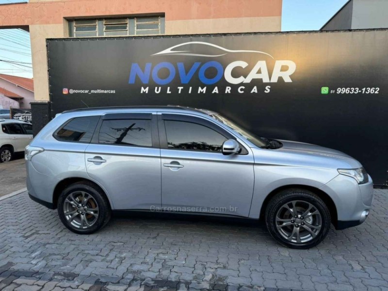 OUTLANDER 2.0 16V GASOLINA 4P AUTOMÁTICO - 2014 - ESTâNCIA VELHA