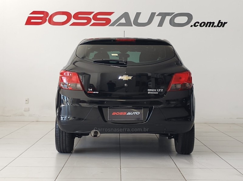 ONIX 1.4 MPFI LTZ 8V FLEX 4P MANUAL - 2016 - CAXIAS DO SUL