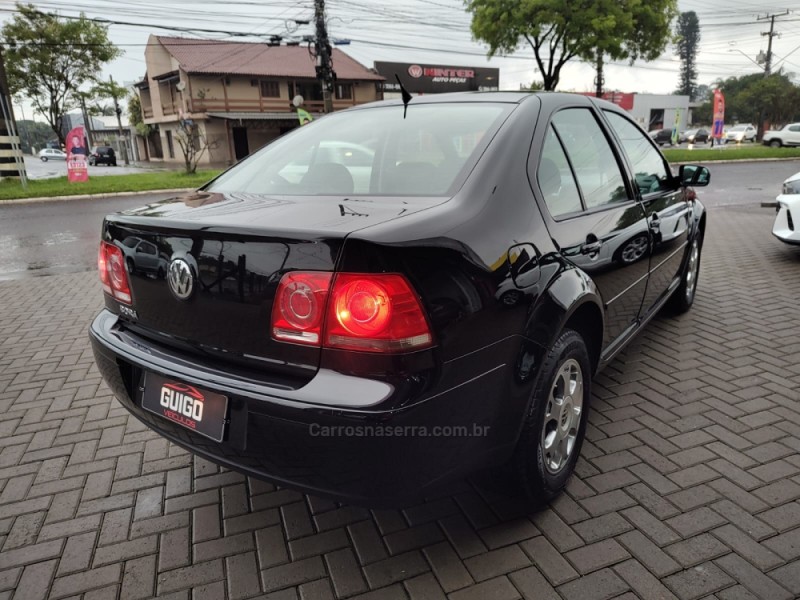 BORA 2.0 MI 8V FLEX 4P AUTOMÁTICO - 2009 - NOVO HAMBURGO