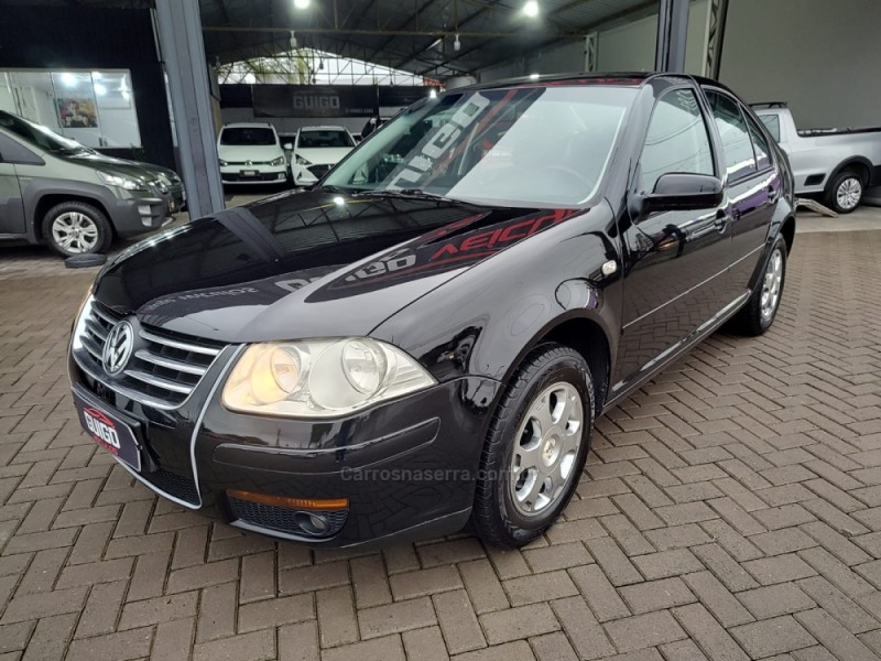 BORA 2.0 MI 8V FLEX 4P AUTOMÁTICO - 2009 - NOVO HAMBURGO