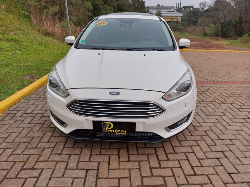 FOCUS 2.0 TITANIUM PLUS 16V FLEX 4P AUTOMÁTICO - 2016 - CAXIAS DO SUL