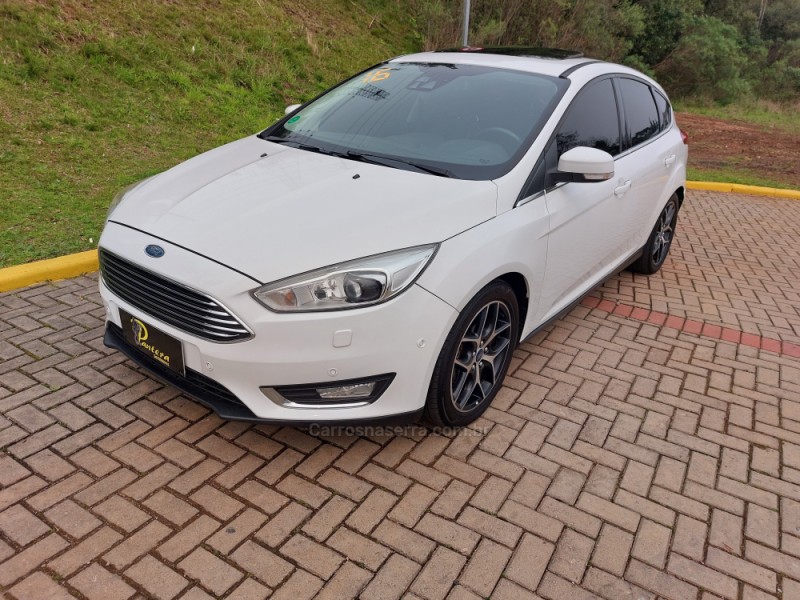 FOCUS 2.0 TITANIUM PLUS 16V FLEX 4P AUTOMÁTICO - 2016 - CAXIAS DO SUL