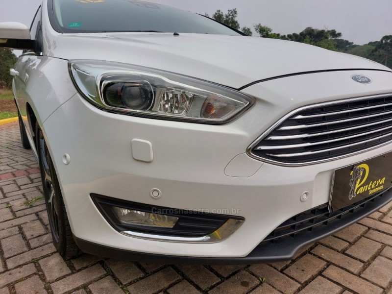 FOCUS 2.0 TITANIUM PLUS 16V FLEX 4P AUTOMÁTICO - 2016 - CAXIAS DO SUL