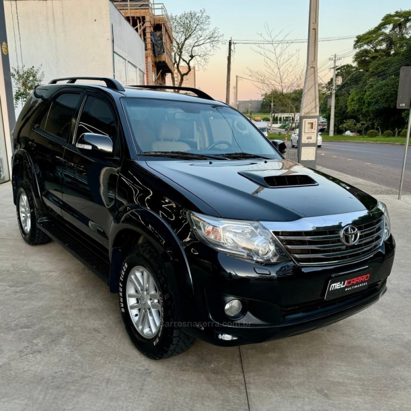 HILUX SW4 3.0 SRV 4X4 16V TURBO INTERCOOLER DIESEL 4P AUTOMÁTICO - 2015 - LAJEADO