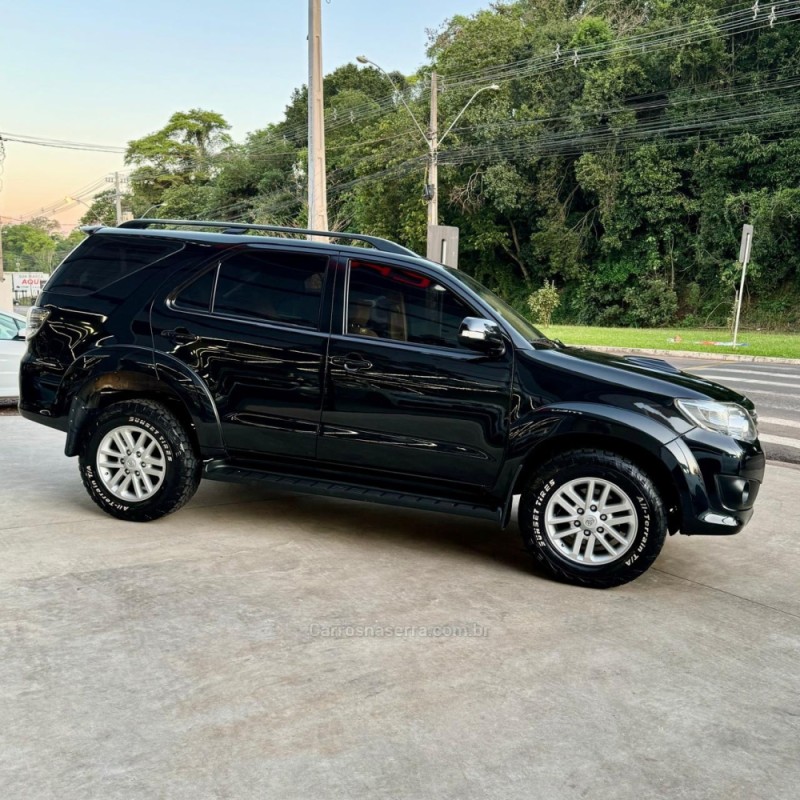 HILUX SW4 3.0 SRV 4X4 16V TURBO INTERCOOLER DIESEL 4P AUTOMÁTICO - 2015 - LAJEADO