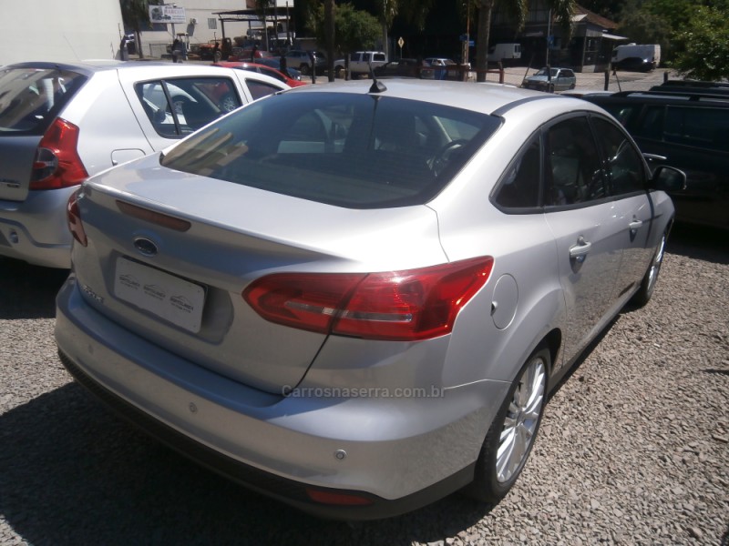 FOCUS 2.0 SE PLUS SEDAN 16V FLEX 4P AUTOMÁTICO - 2018 - FARROUPILHA