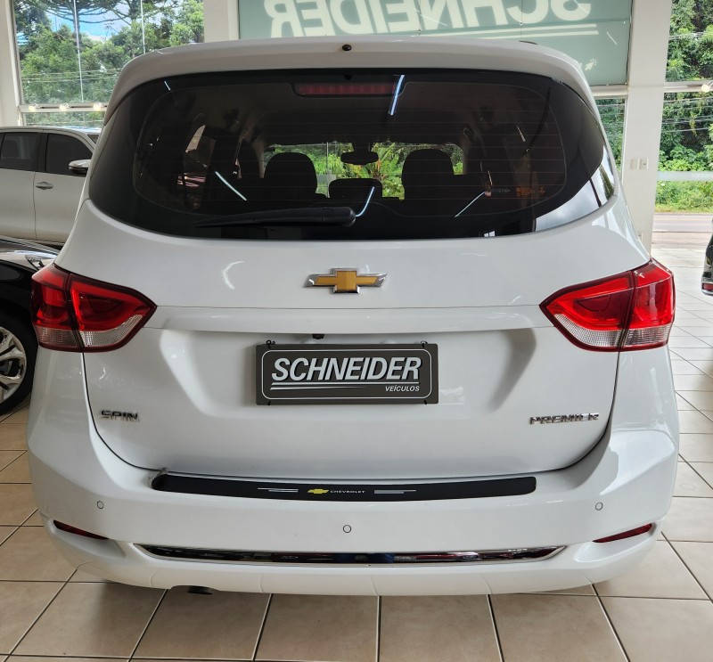 SPIN 1.8 PREMIER 8V FLEX 4P MANUAL - 2020 - NOVA PETRóPOLIS