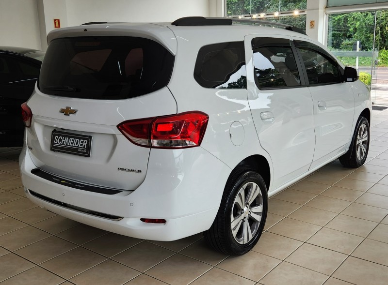 SPIN 1.8 PREMIER 8V FLEX 4P MANUAL - 2020 - NOVA PETRóPOLIS