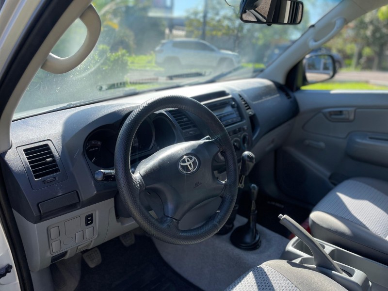 HILUX 2.5 STD 4X4 CD 16V TURBO DIESEL 4P MANUAL - 2011 - BOM PRINCíPIO