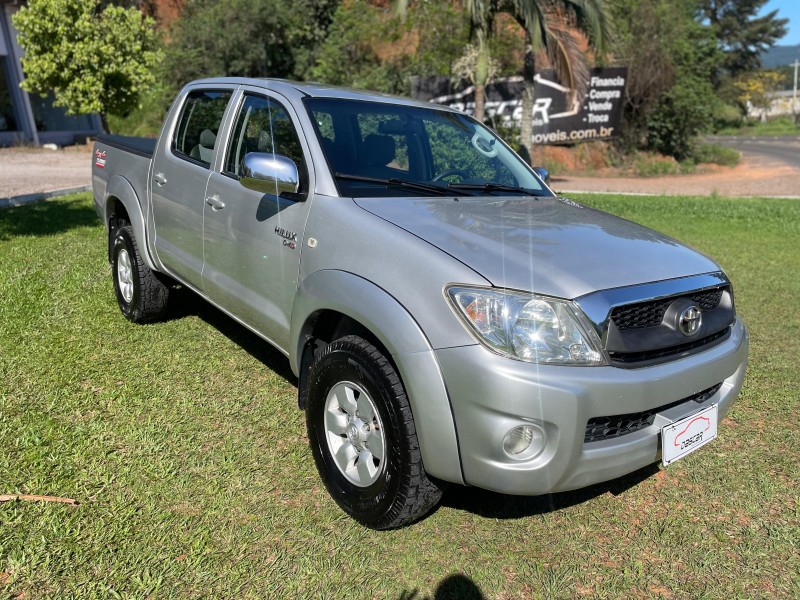 HILUX 2.5 STD 4X4 CD 16V TURBO DIESEL 4P MANUAL - 2011 - BOM PRINCíPIO