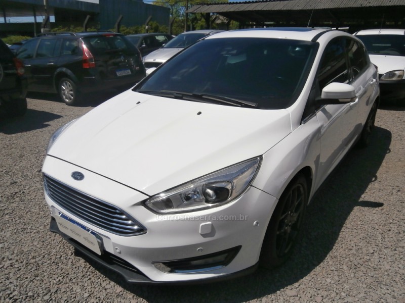 FOCUS 2.0 TITANIUM PLUS 16V FLEX 4P AUTOMÁTICO - 2016 - FARROUPILHA