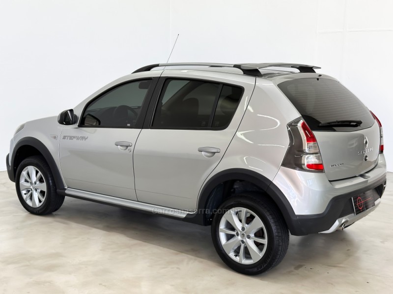 SANDERO 1.6 STEPWAY 16V FLEX 4P MANUAL - 2013 - CAXIAS DO SUL