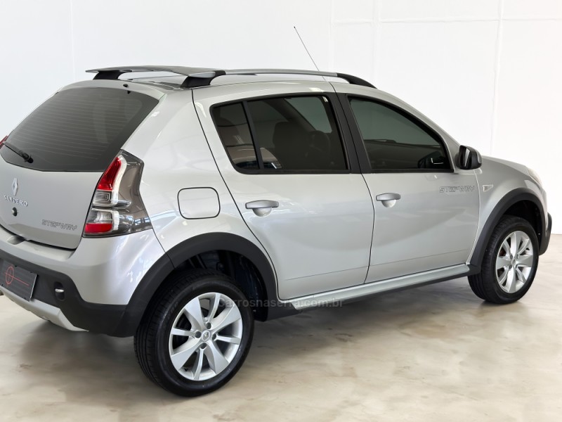 SANDERO 1.6 STEPWAY 16V FLEX 4P MANUAL - 2013 - CAXIAS DO SUL