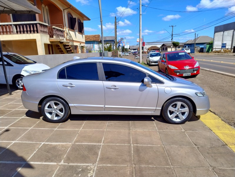 CIVIC 1.8 LXS 16V FLEX 4P MANUAL - 2008 - VACARIA