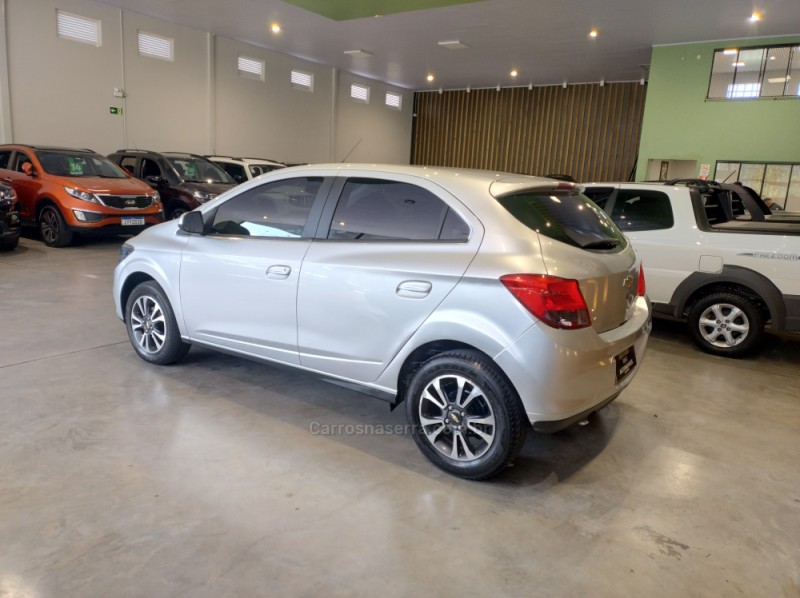 ONIX 1.4 MPFI LTZ 8V FLEX 4P MANUAL - 2016 - CAXIAS DO SUL