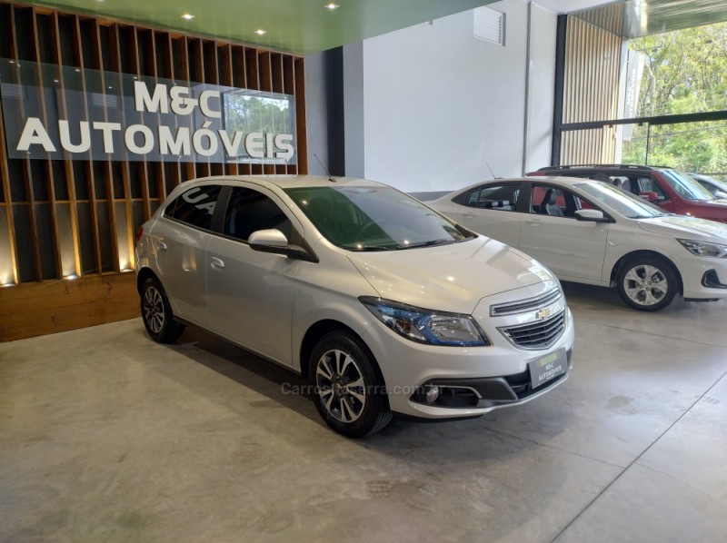 ONIX 1.4 MPFI LTZ 8V FLEX 4P MANUAL - 2016 - CAXIAS DO SUL