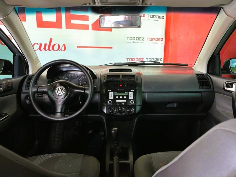 POLO 1.6 MI SÉRIE OURO 8V FLEX 4P MANUAL - 2003 - SãO SEBASTIãO DO CAí