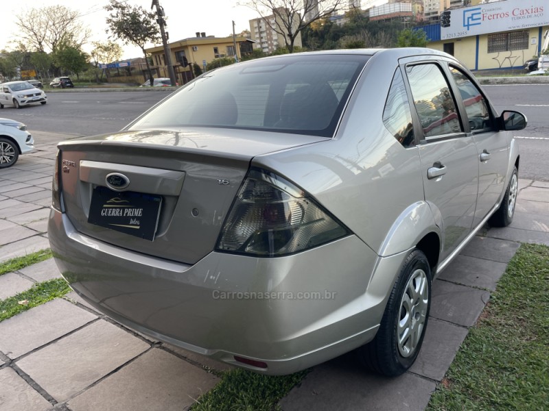 FIESTA 1.6 MPI CLASS SEDAN 8V FLEX 4P MANUAL - 2012 - CAXIAS DO SUL