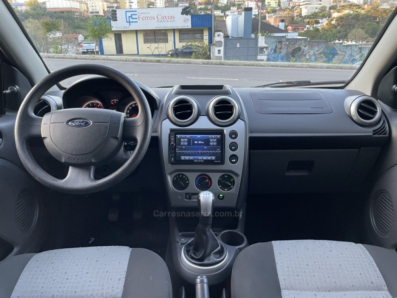 FIESTA 1.6 MPI CLASS SEDAN 8V FLEX 4P MANUAL - 2012 - CAXIAS DO SUL