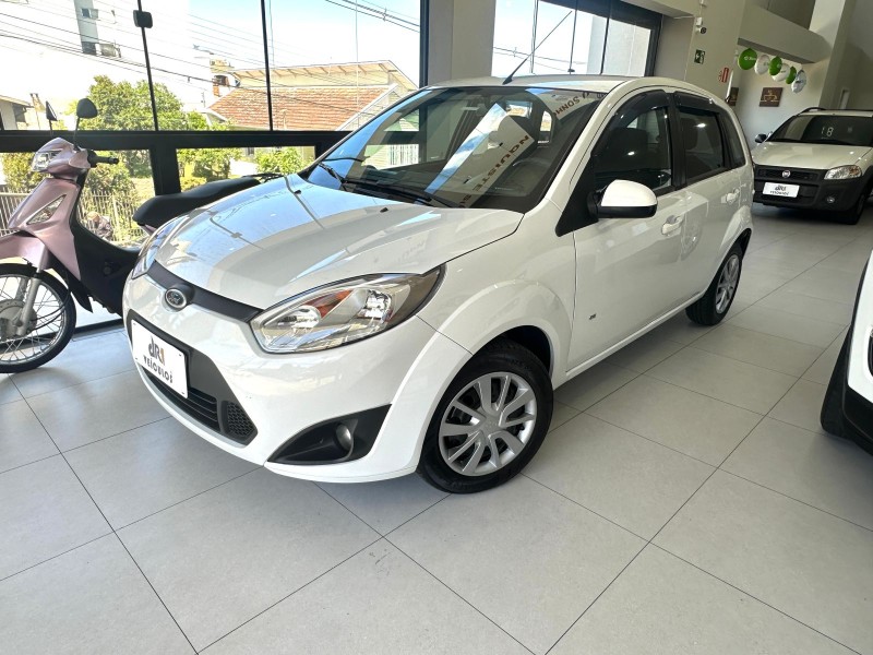 FIESTA 1.0 MPI CLASS HATCH 8V FLEX 4P MANUAL - 2014 - CAXIAS DO SUL