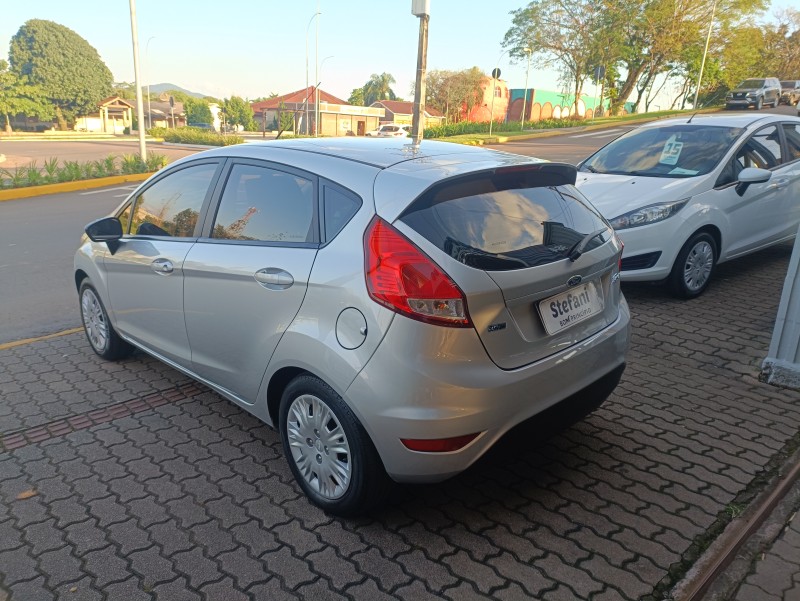 FIESTA 1.5 S HATCH 16V FLEX 4P MANUAL - 2016 - BOM PRINCíPIO