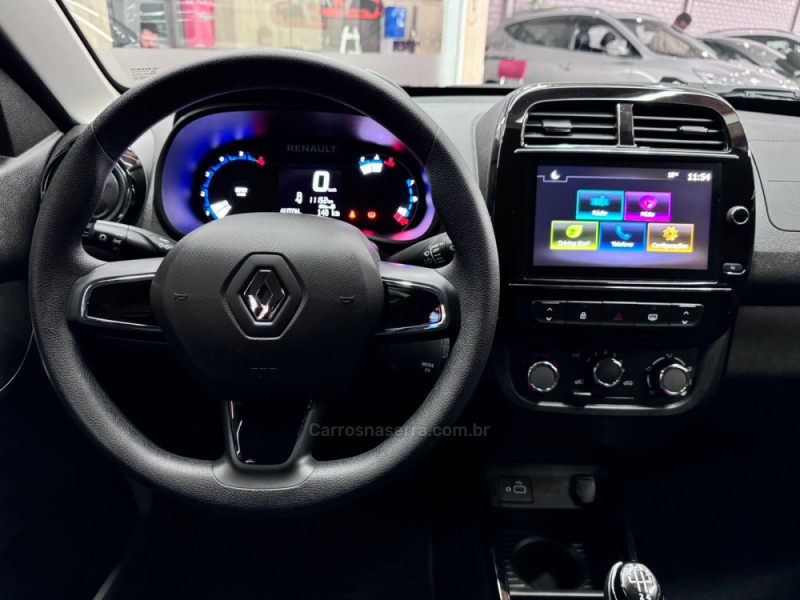 KWID 1.0 12V SCE FLEX INTENSE MANUAL - 2025 - NOVO HAMBURGO