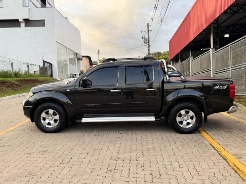 FRONTIER 2.5 XE 4X4 CD TURBO ELETRONIC DIESEL 4P MANUAL - 2013 - FELIZ