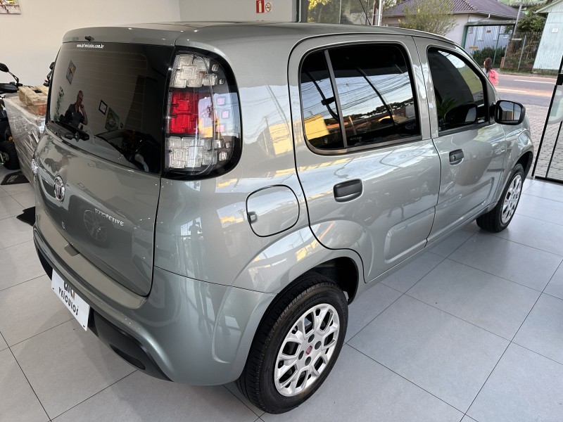 UNO 1.0 EVO ATTRACTIVE 8V FLEX 4P MANUAL - 2016 - CAXIAS DO SUL