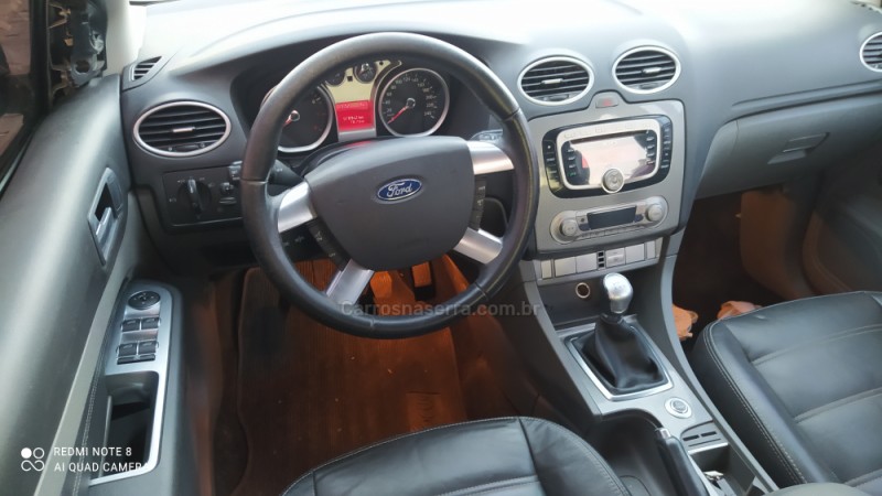 FOCUS 2.0 GHIA 16V FLEX 4P MANUAL - 2009 - FARROUPILHA