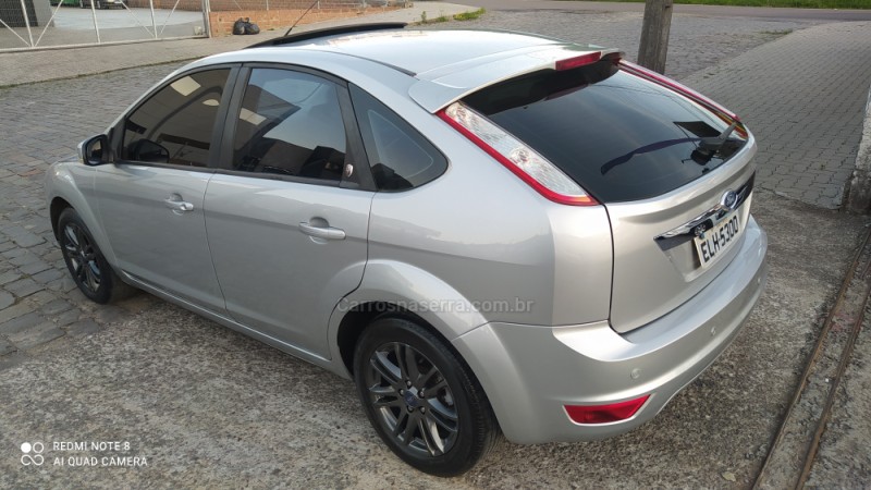 FOCUS 2.0 GHIA 16V FLEX 4P MANUAL - 2009 - FARROUPILHA