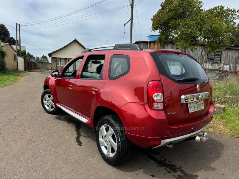 DUSTER 1.6 DYNAMIQUE 4X2 16V FLEX 4P MANUAL - 2013 - VACARIA