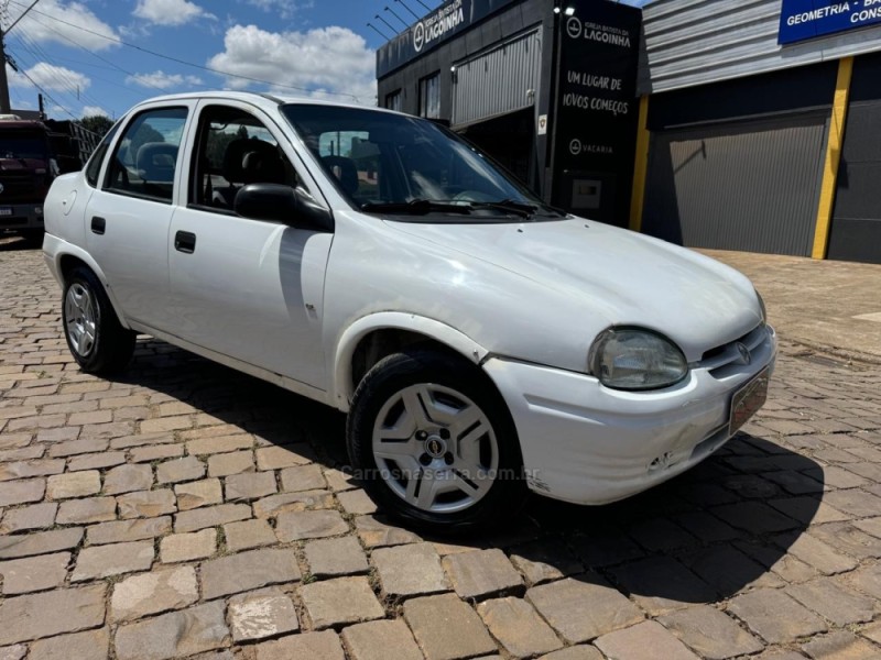 CORSA 1.6 MPFI GL 8V GASOLINA 4P MANUAL