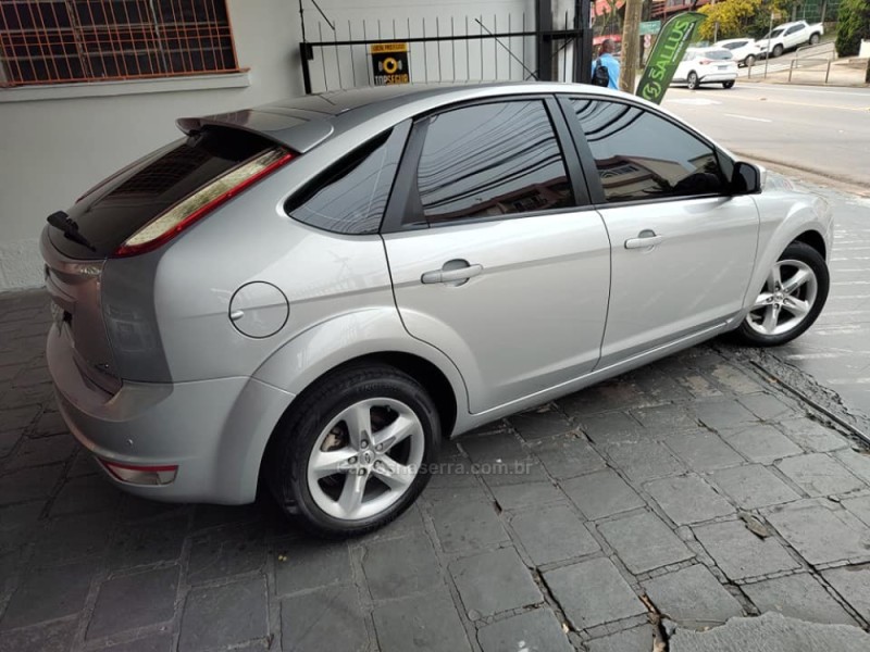 FOCUS 2.0 GLX 16V FLEX 4P MANUAL - 2009 - CAXIAS DO SUL