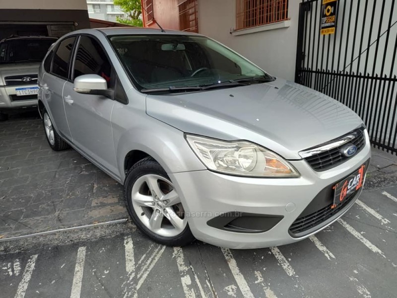 FOCUS 2.0 GLX 16V FLEX 4P MANUAL - 2009 - CAXIAS DO SUL