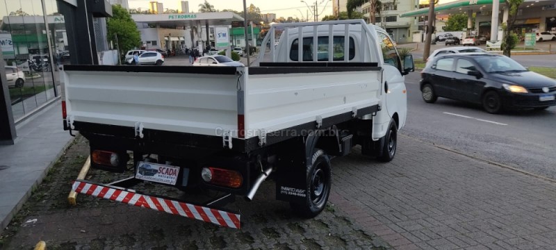 HR 2.5 TCI HD LONGO COM CAÇAMBA 4X2 8V 97CV TURBO INTERCOOLER DIESEL 2P MANUAL - 2016 - CAXIAS DO SUL