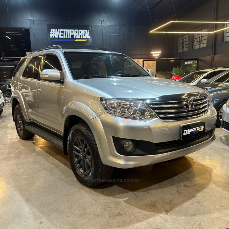 HILUX SW4 2.7 SR 4X2 16V FLEX 4P AUTOMÁTICO - 2015 - LAJEADO