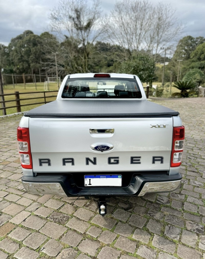 RANGER 3.2 XLT 4X4 CD 20V DIESEL 4P AUTOMÁTICO - 2019 - NOVA PRATA